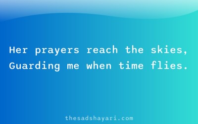 Maa emotional shayari in Hindi about mother’s prayer